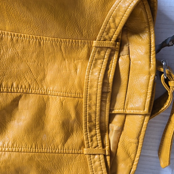 Zara Basic Outerware Women's Yellow Mustard Faux Leather Motorcyc Jacket Size XS - Picture 7 of 15